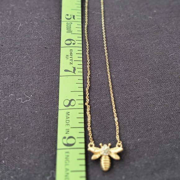 Tag attached. Delicate Bee Charm on a delicate cable chain. - Picture 3 of 5